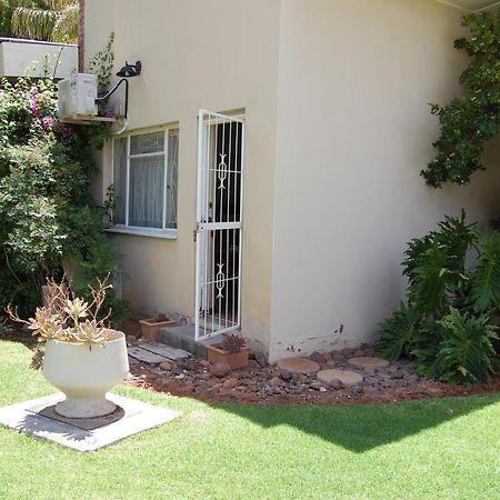 Evergreen Guesthouse Upington Exterior photo
