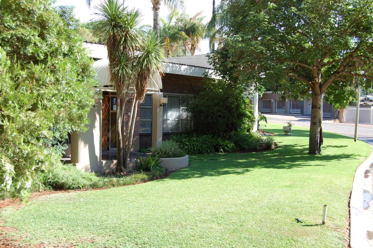 Evergreen Guesthouse Upington Exterior photo