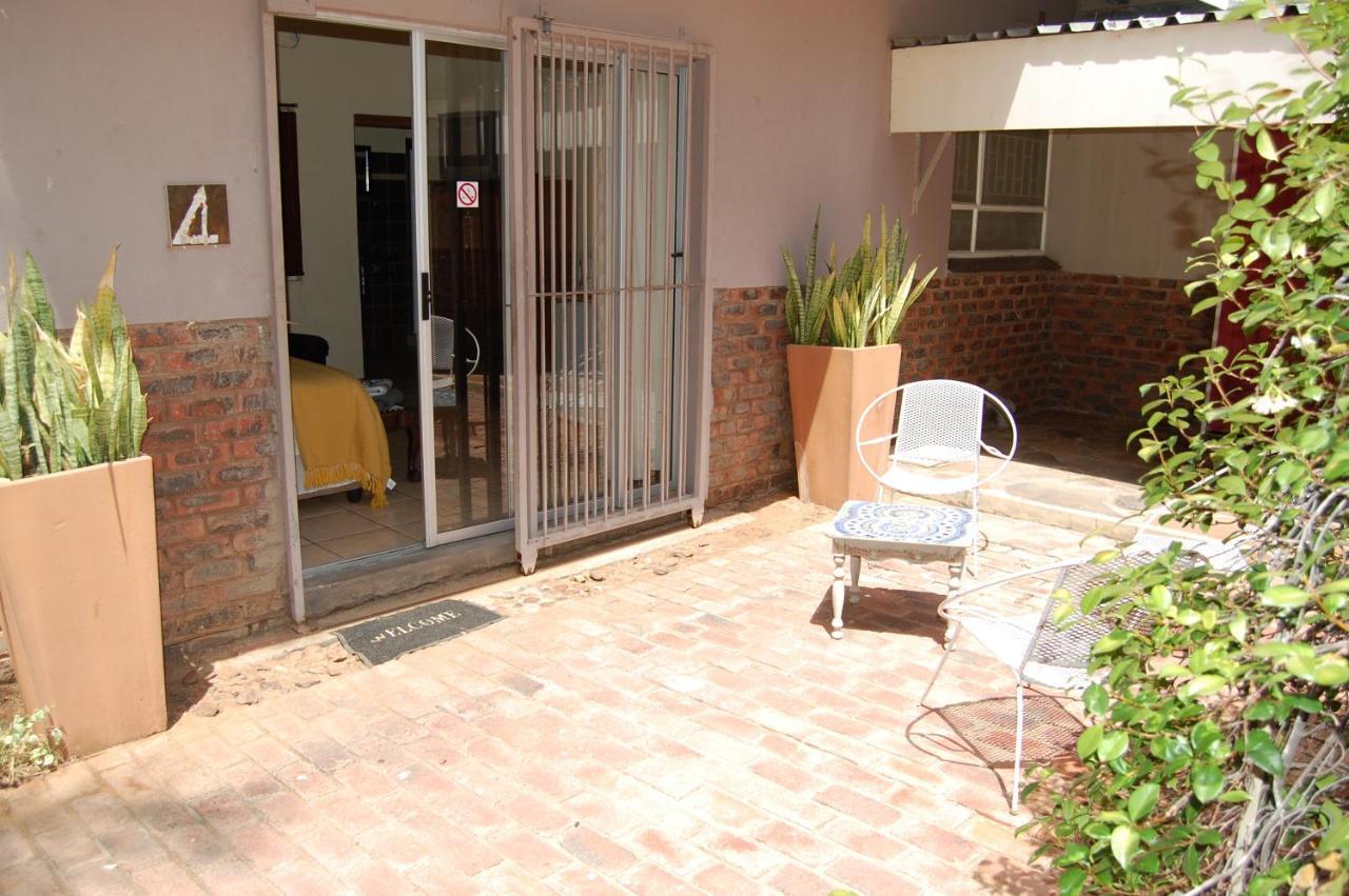 Evergreen Guesthouse Upington Exterior photo
