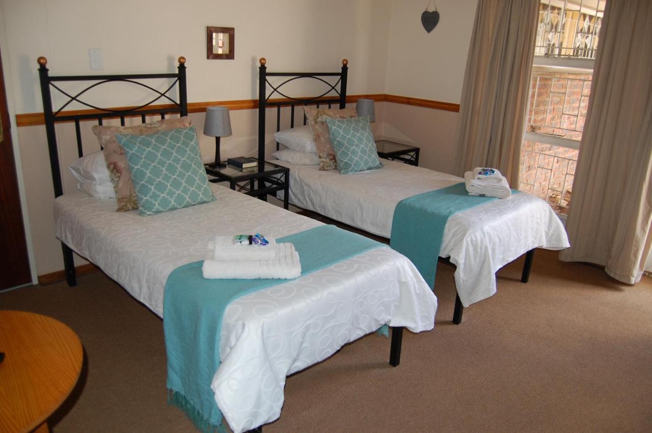 Evergreen Guesthouse Upington Exterior photo